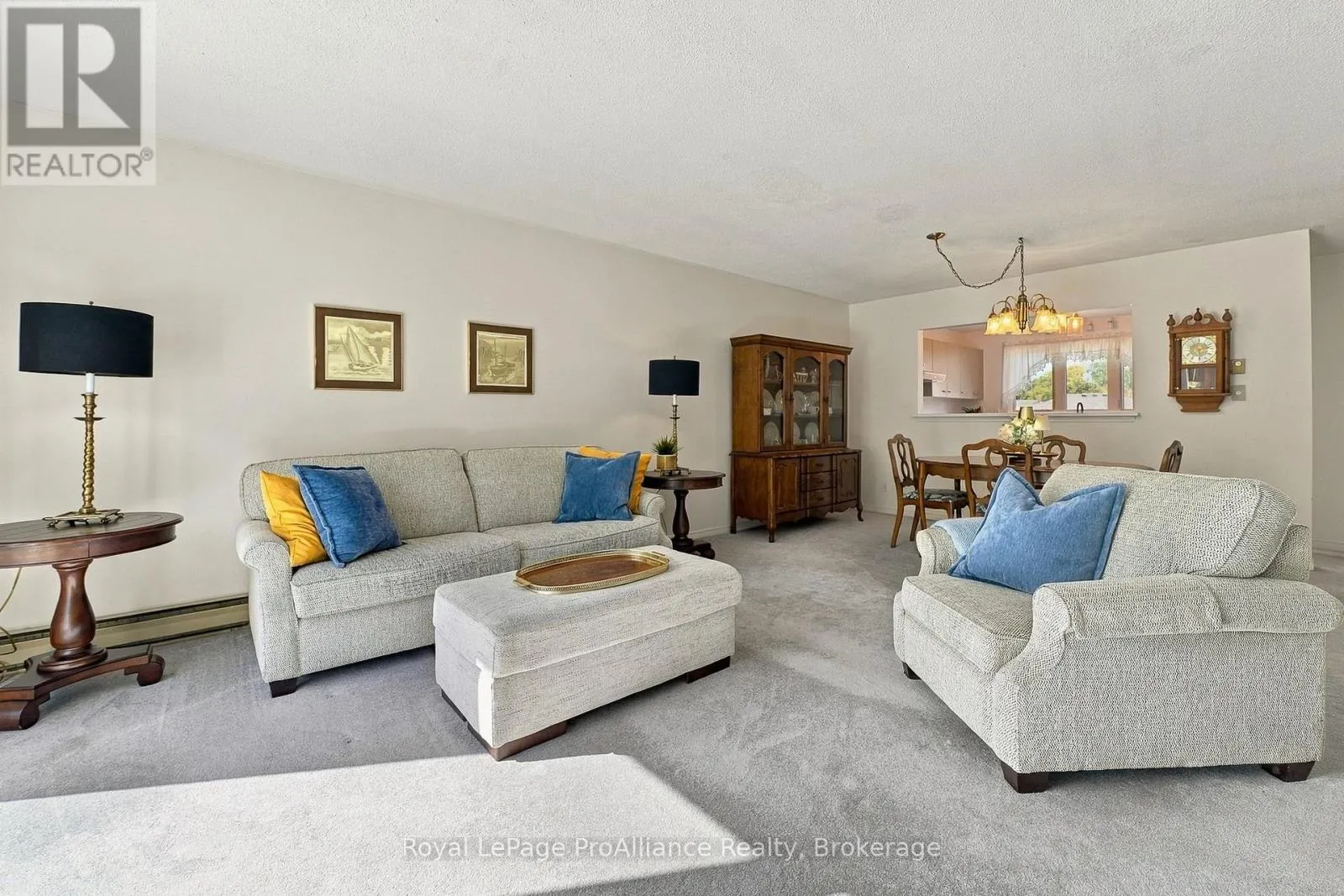 10 - 179 HERCHIMER AVENUE #10