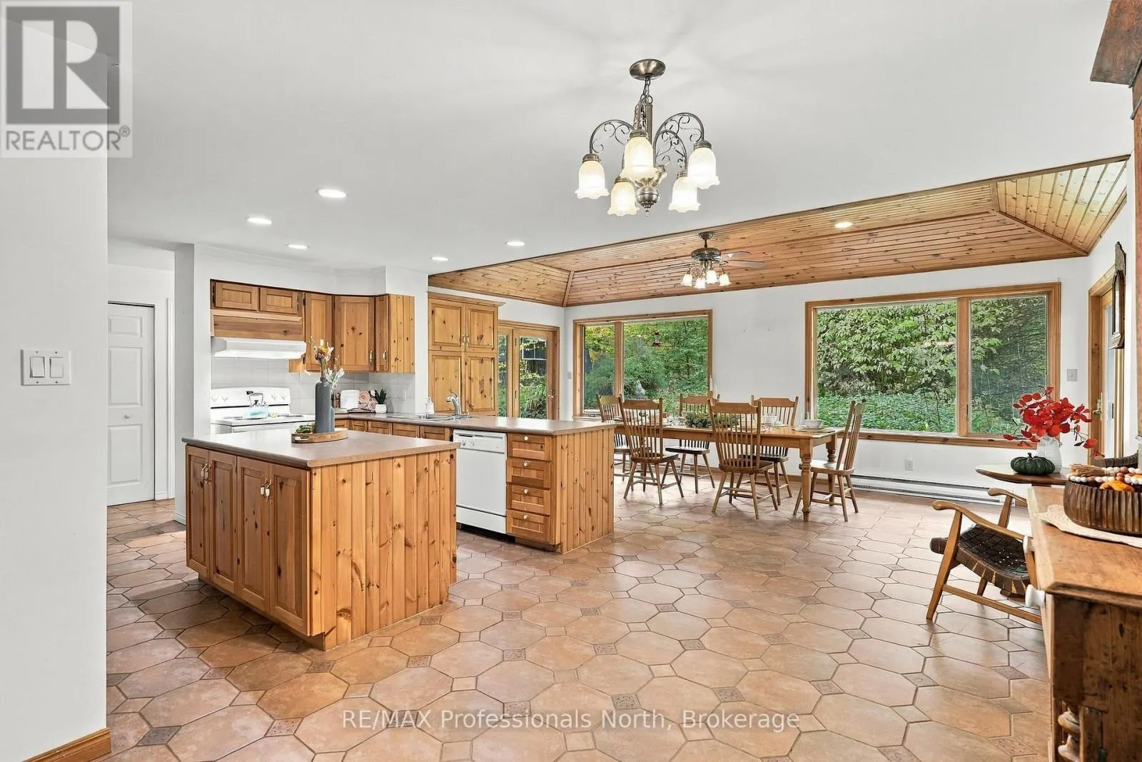1164 NICHOLLS ROAD
