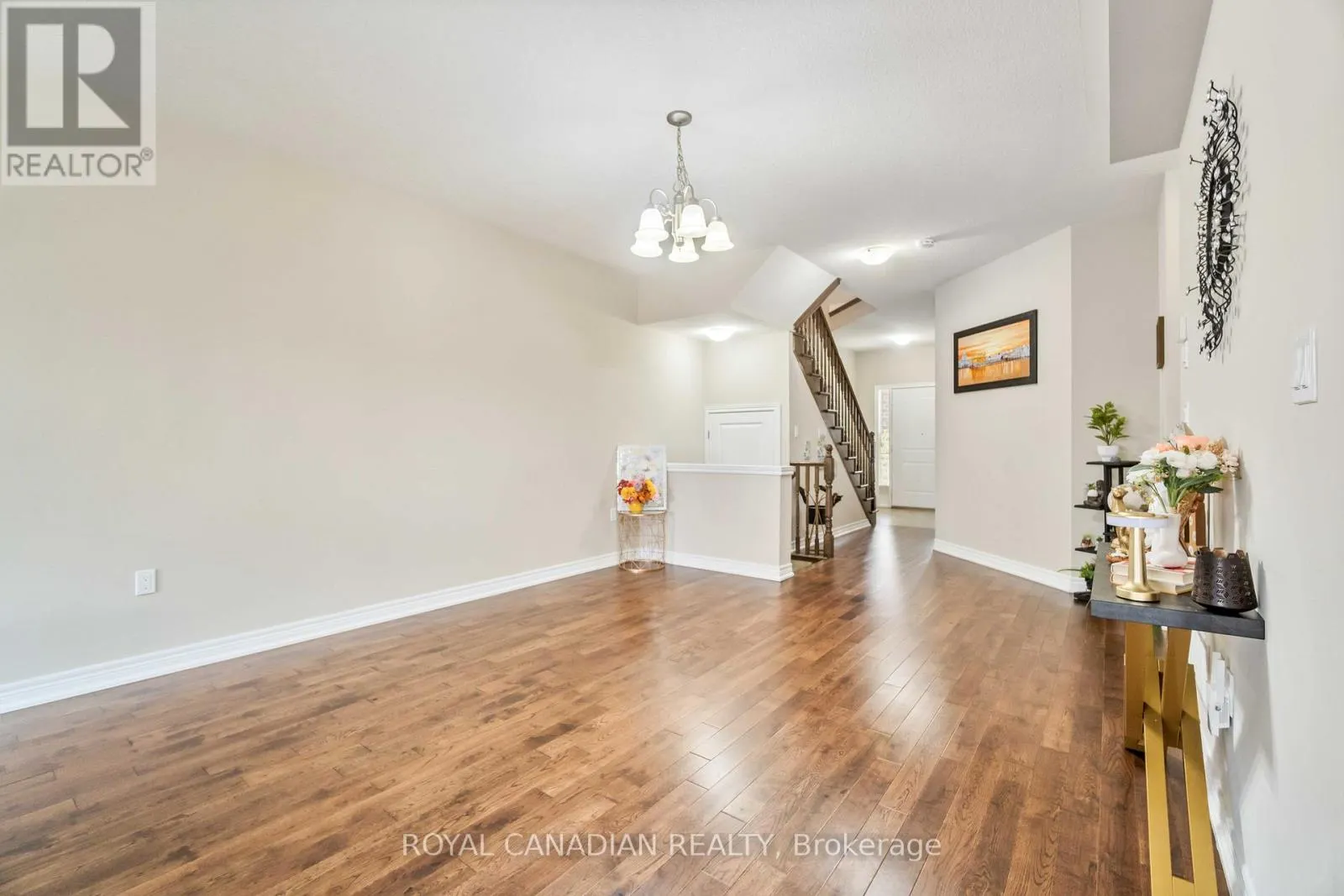 92 BETHUNE AVENUE