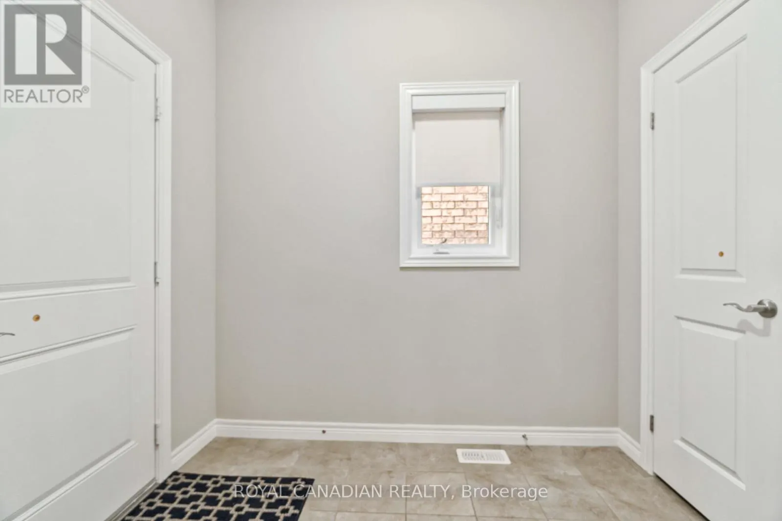 92 BETHUNE AVENUE