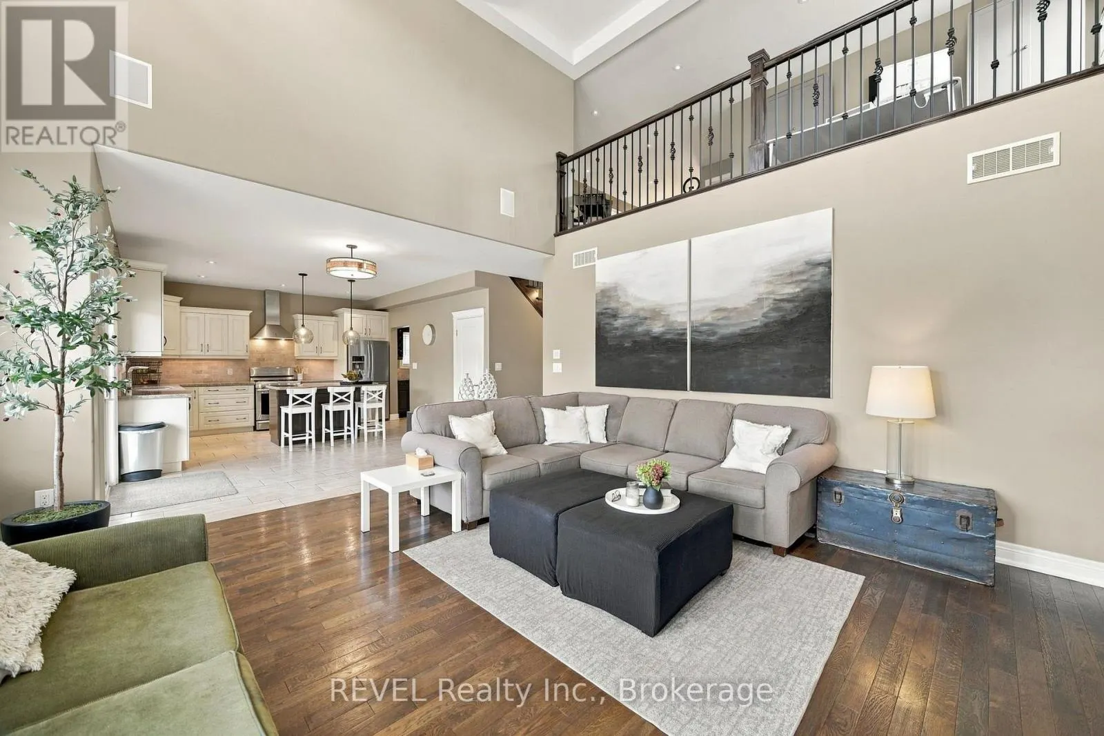 2504 MARINELLI DRIVE