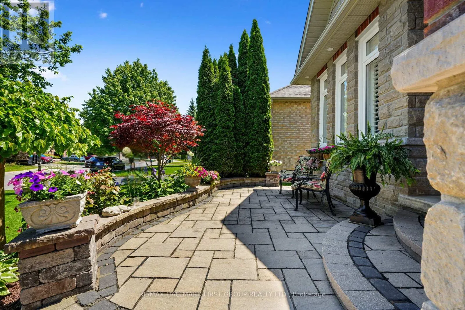 489 FOOTE CRESCENT