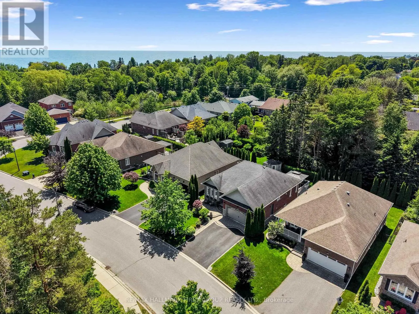 489 FOOTE CRESCENT