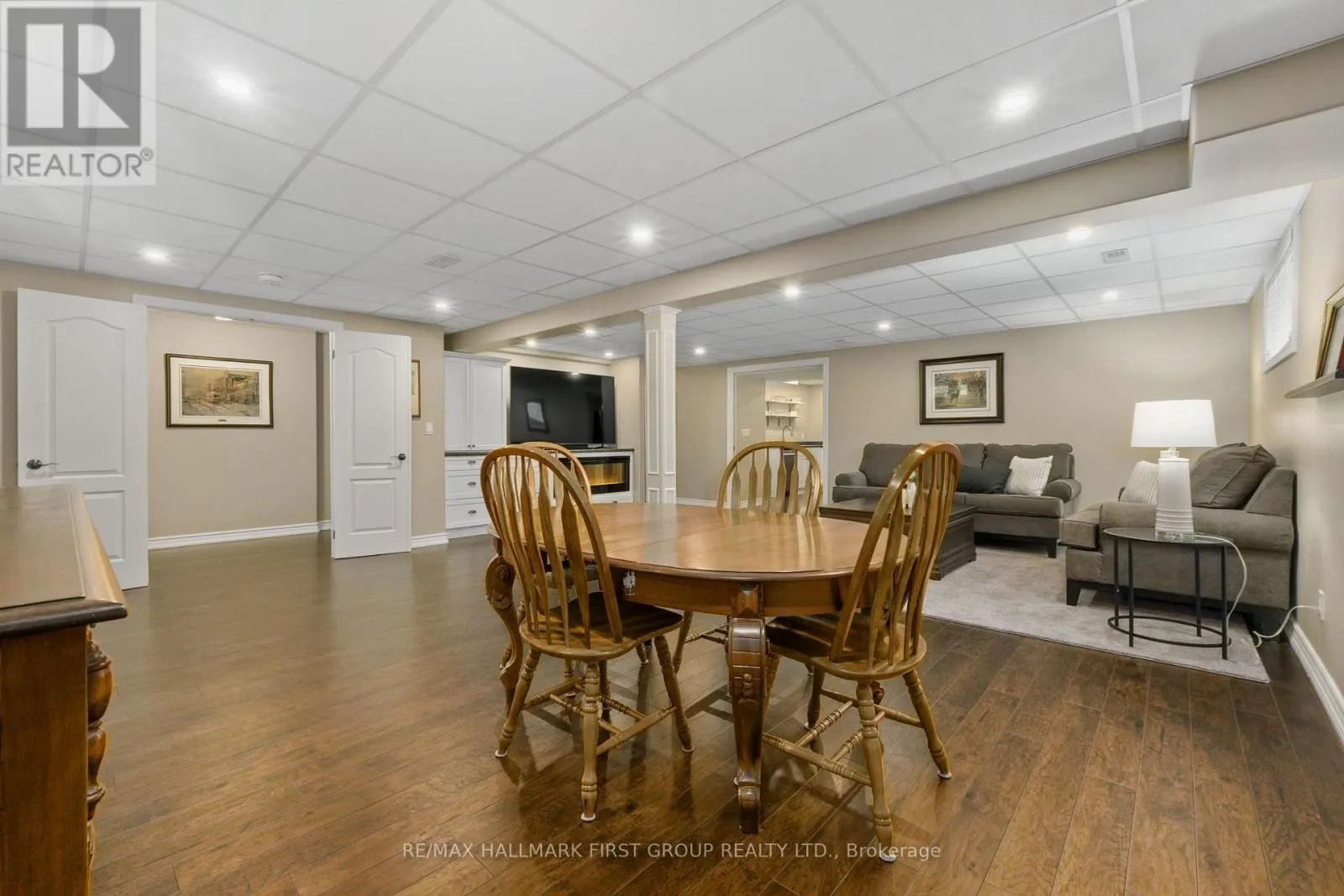 489 FOOTE CRESCENT