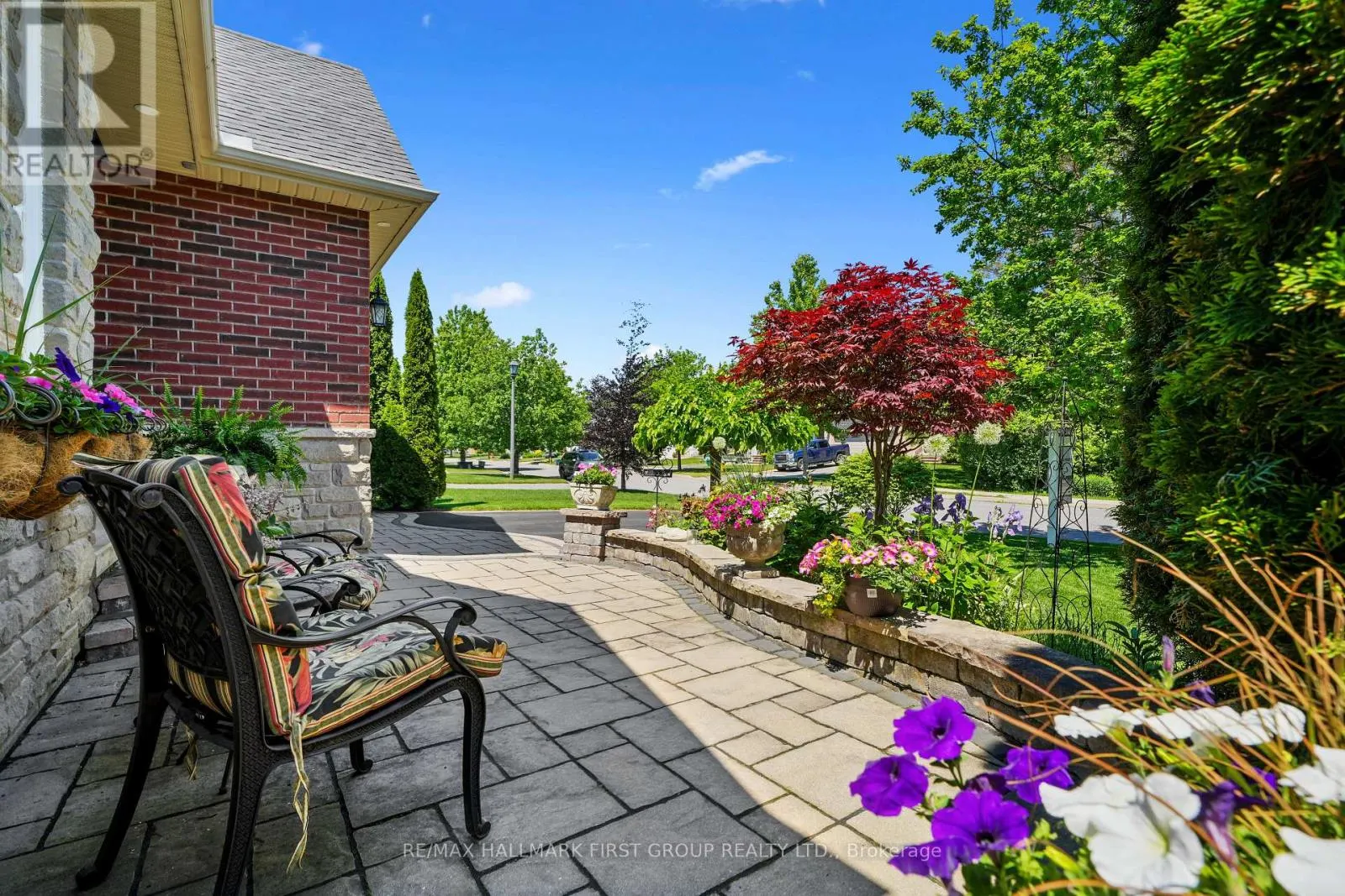 489 FOOTE CRESCENT