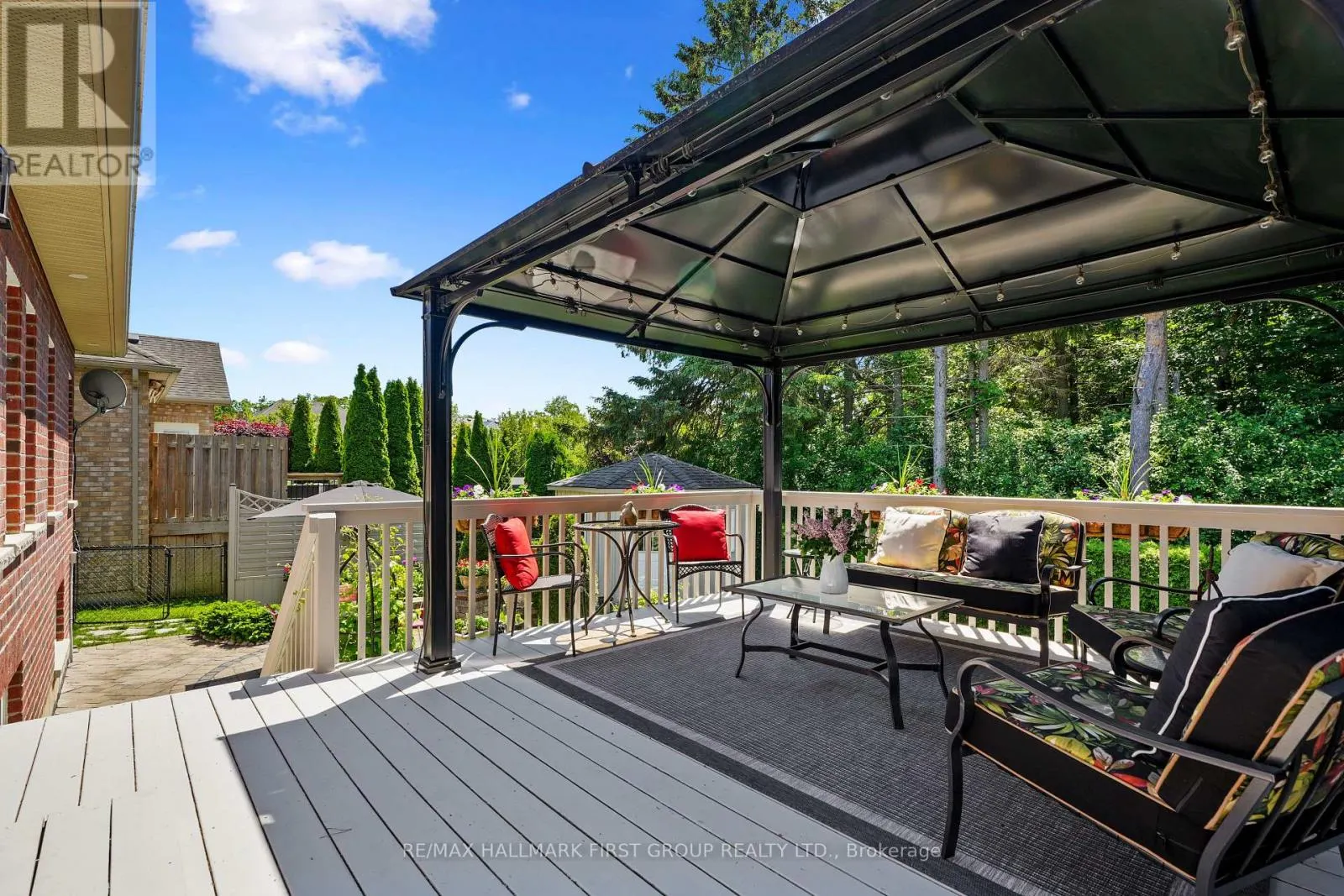 489 FOOTE CRESCENT