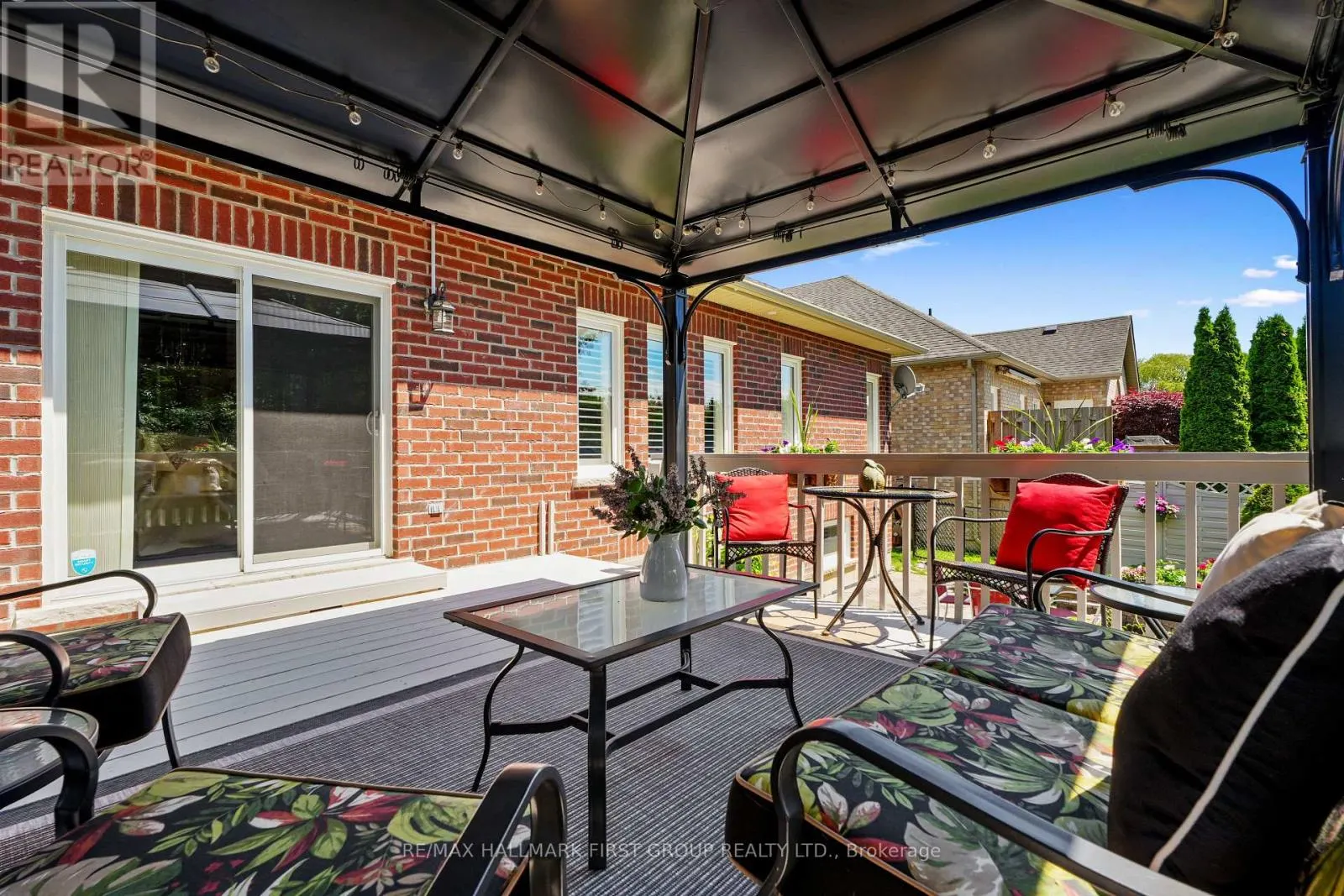 489 FOOTE CRESCENT