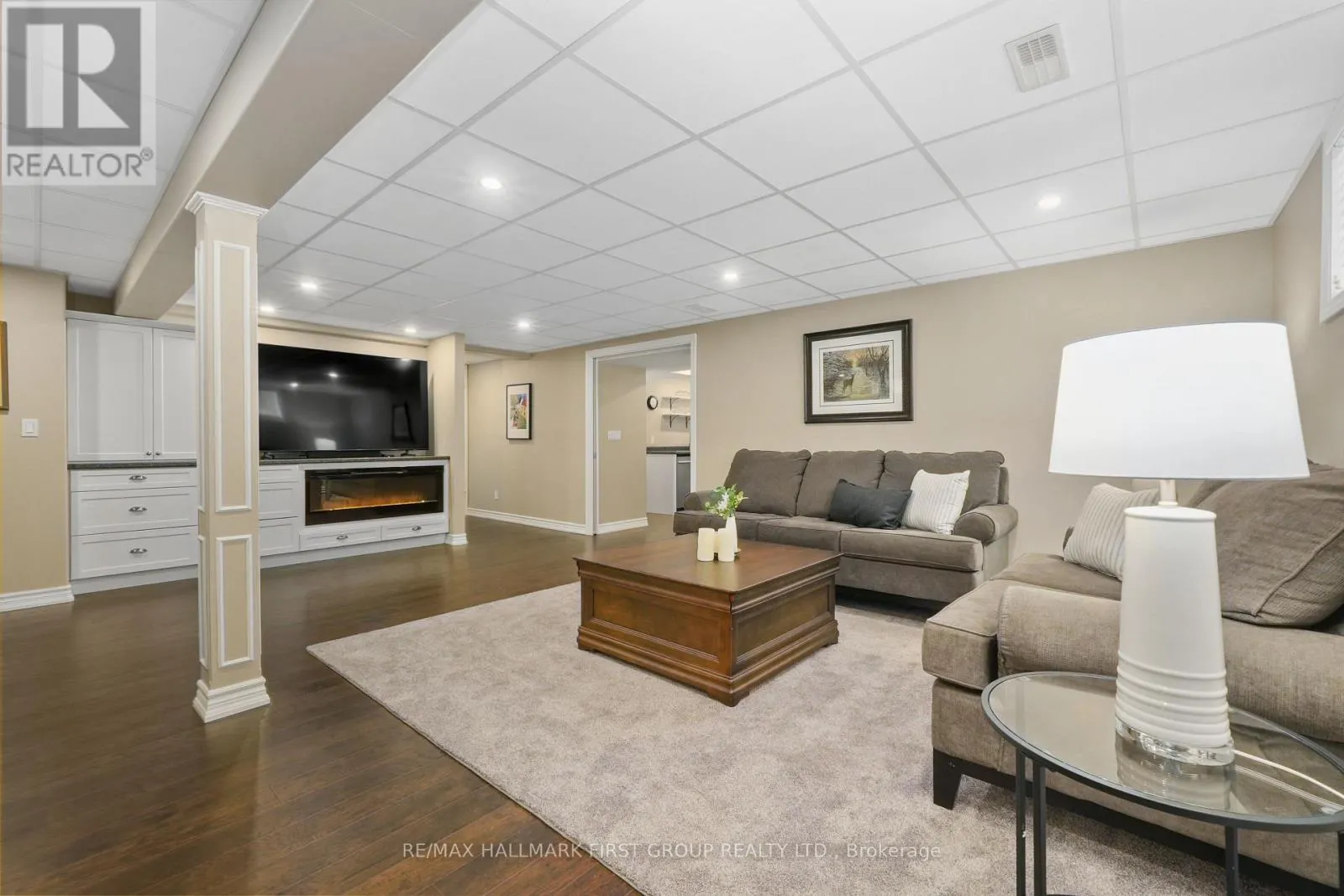489 FOOTE CRESCENT