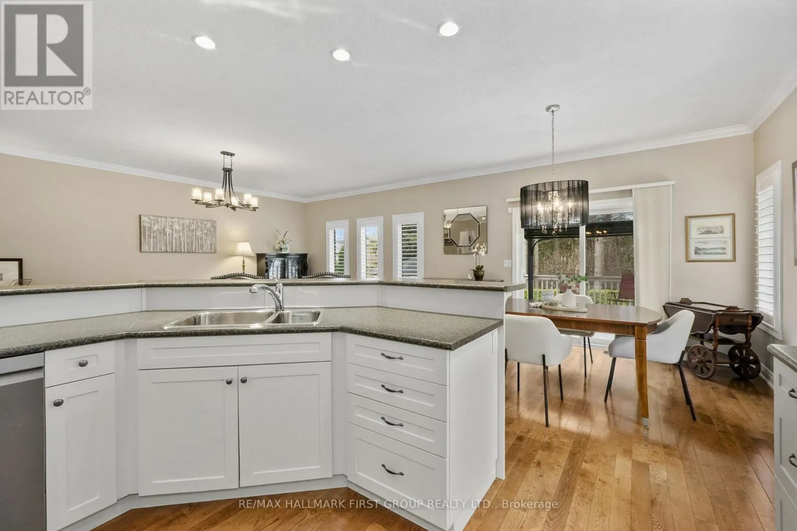 489 FOOTE CRESCENT