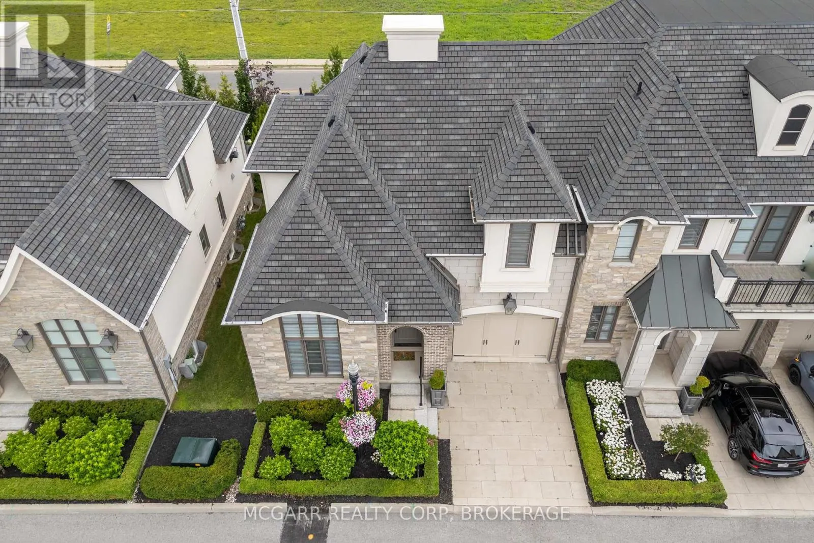 11 ARBOURVALE COMMON