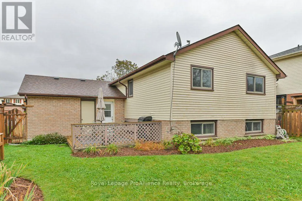 21 FORRESTER COURT