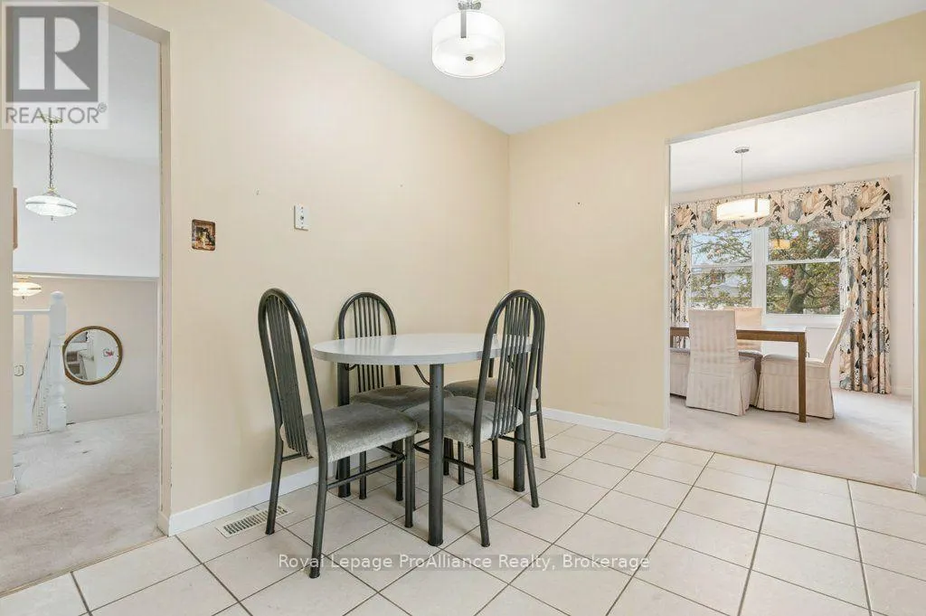 21 FORRESTER COURT