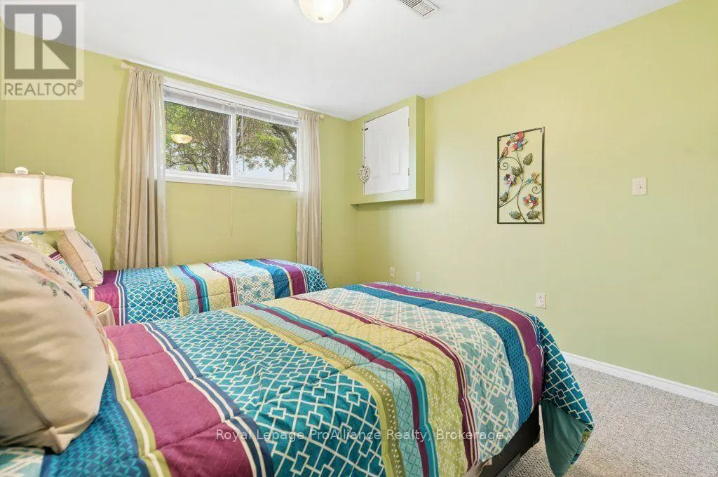 21 FORRESTER COURT