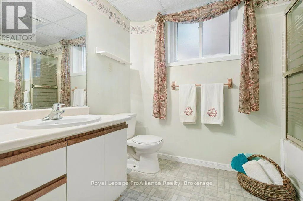 21 FORRESTER COURT