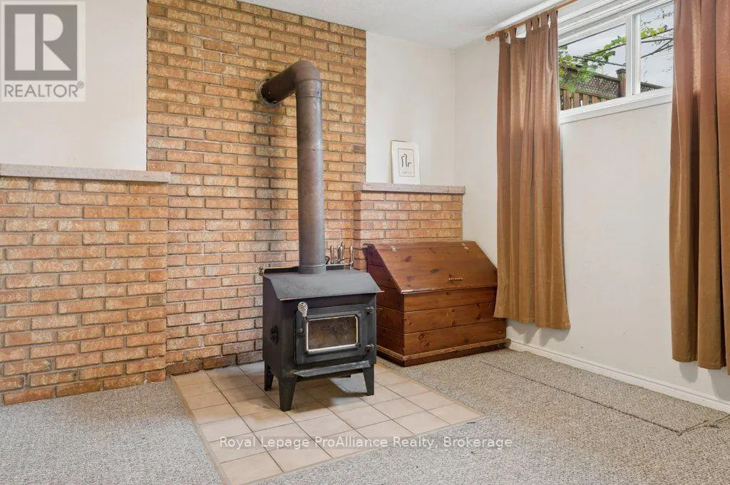 21 FORRESTER COURT
