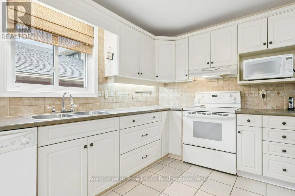 21 FORRESTER COURT