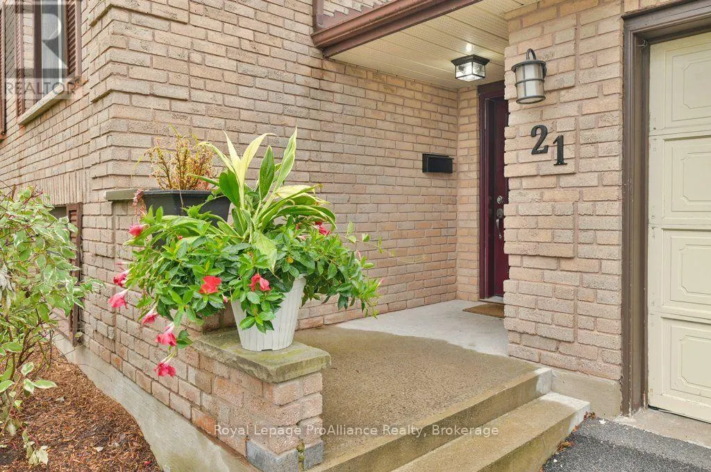21 FORRESTER COURT