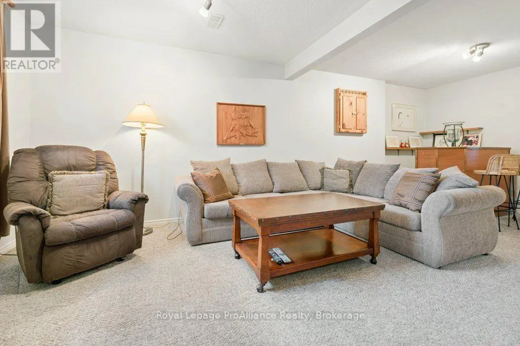 21 FORRESTER COURT