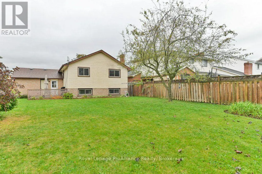 21 FORRESTER COURT