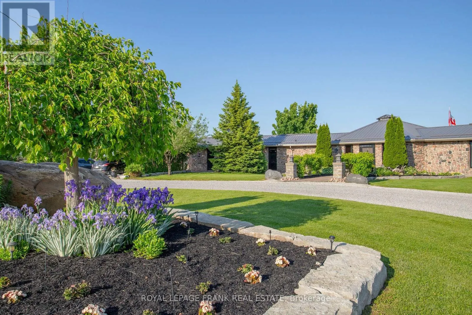 10 CITYVIEW HEIGHTS