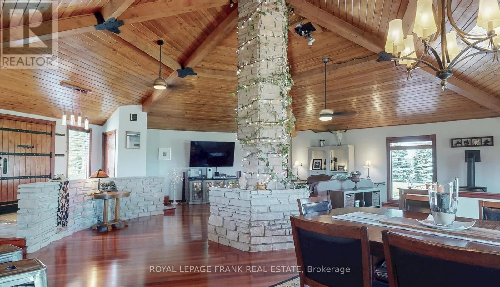 10 CITYVIEW HEIGHTS