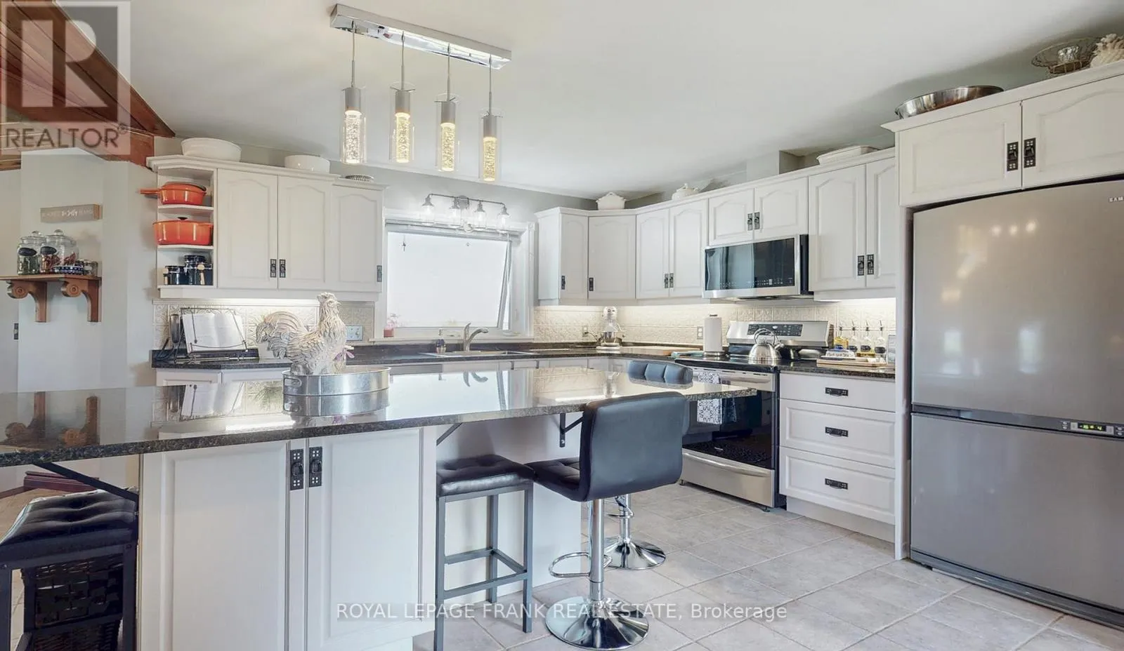 10 CITYVIEW HEIGHTS