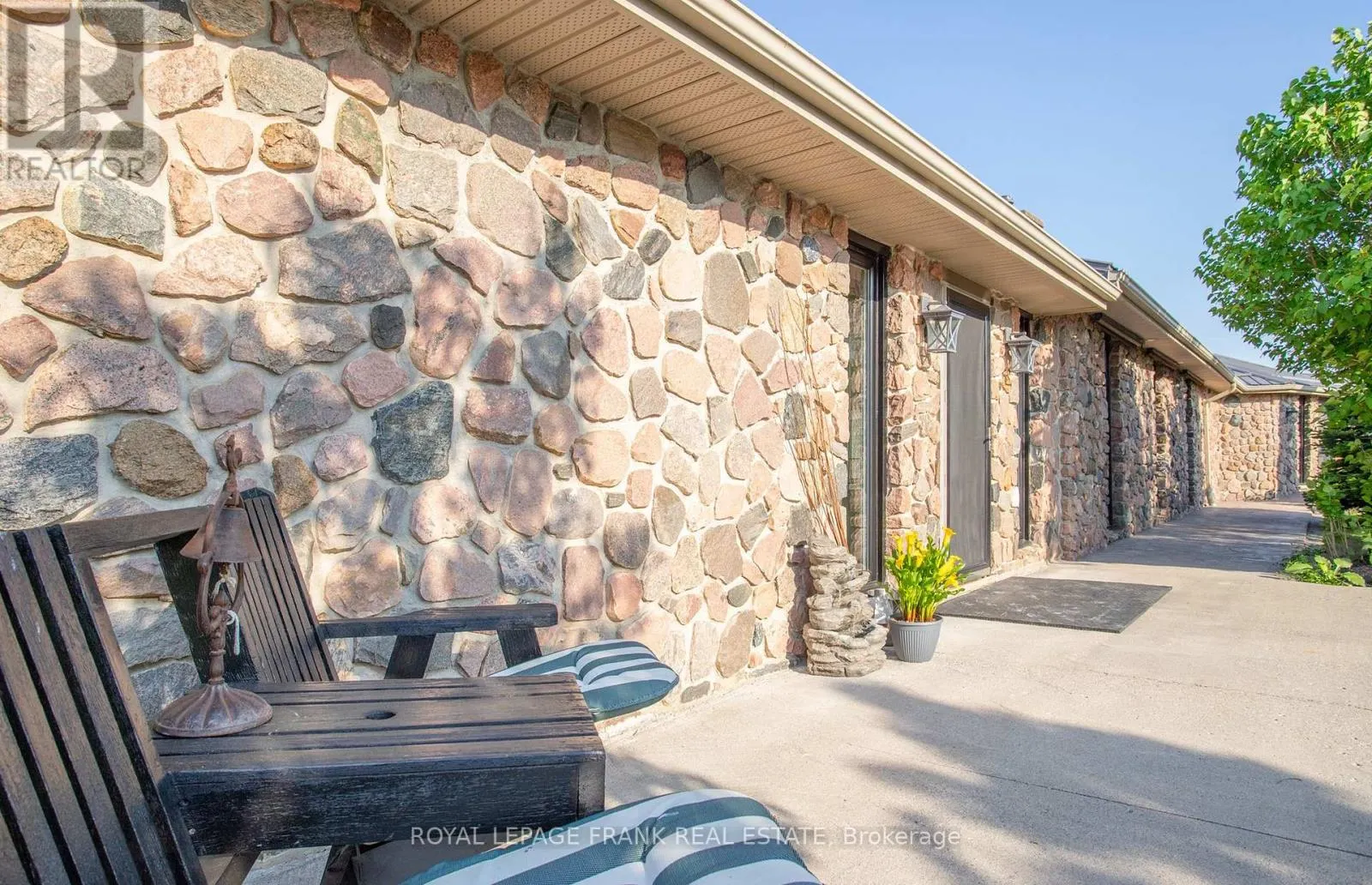 10 CITYVIEW HEIGHTS