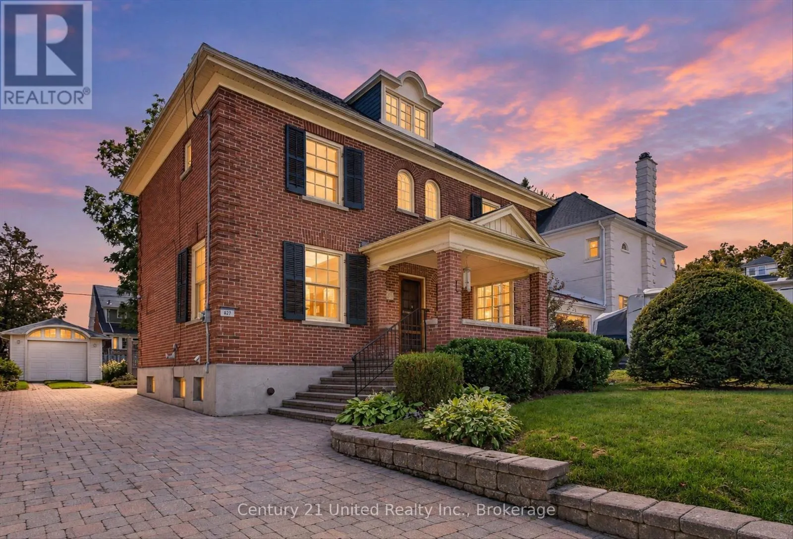 627 GILMOUR STREET