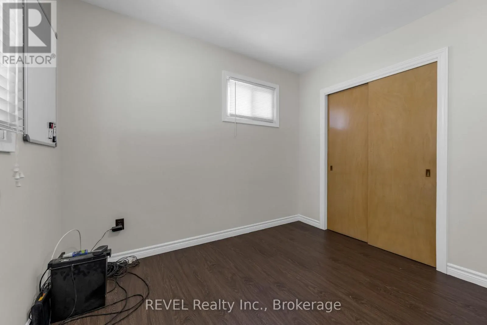 5 ARMOUR DRIVE