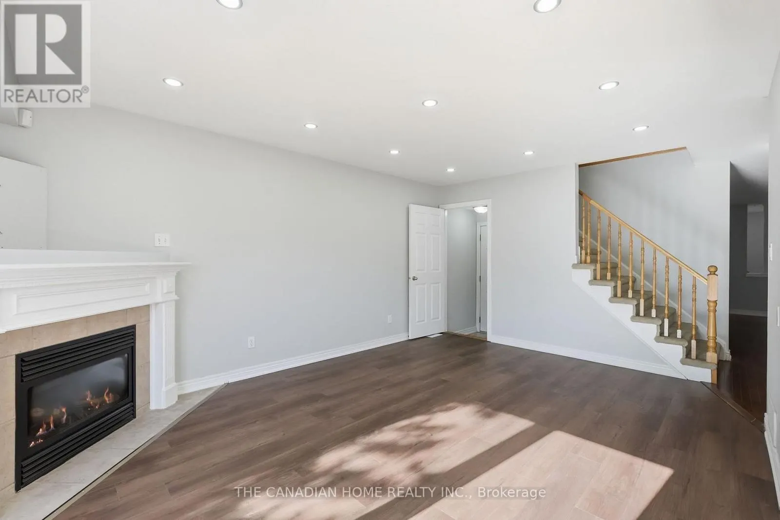 14 - 78 PEACHWOOD CRESCENT