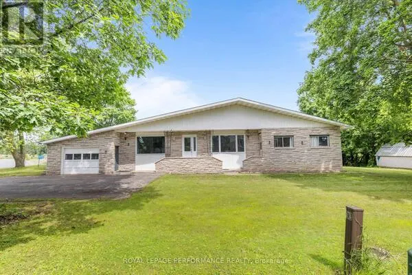 438 VOYAGEUR PLACE