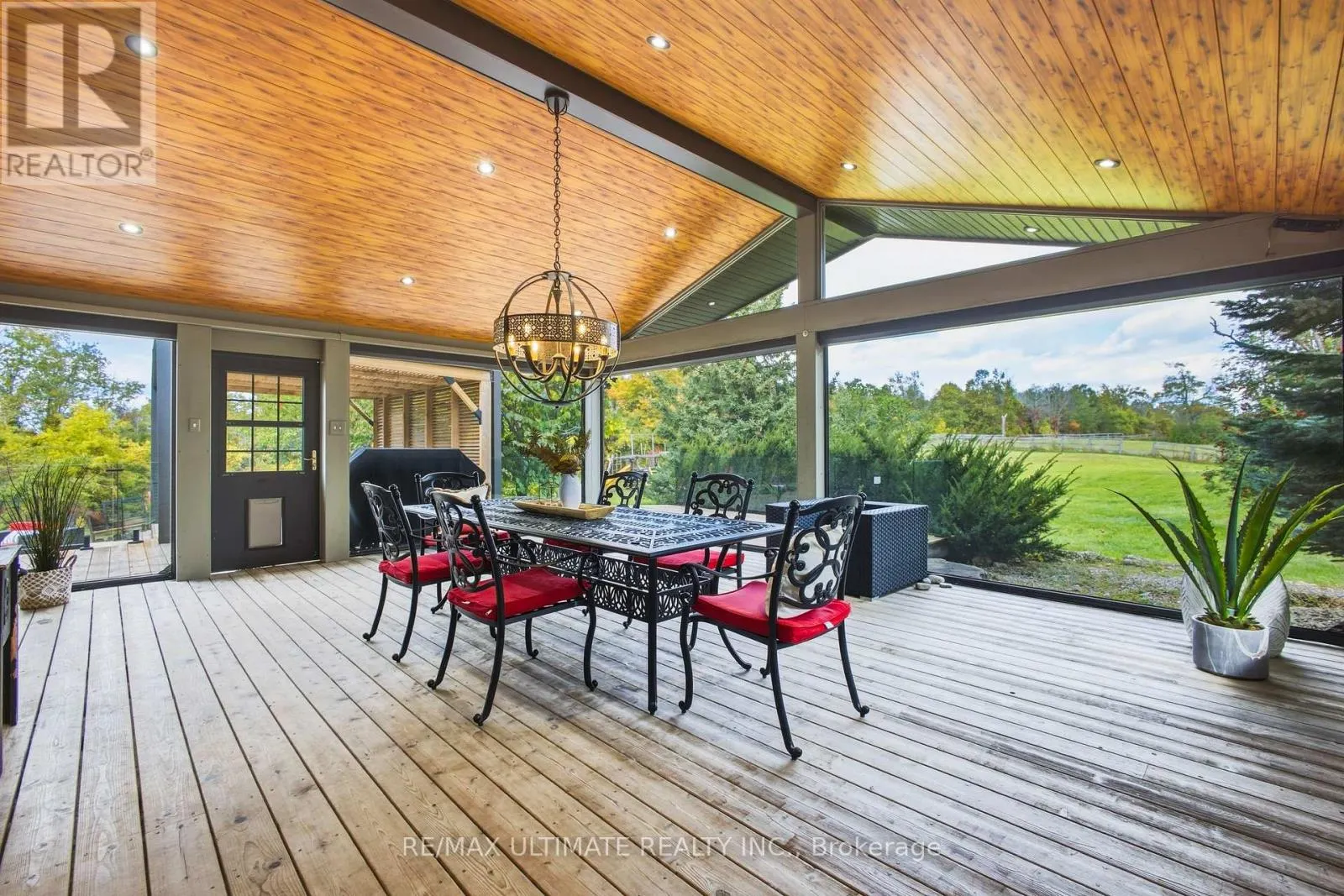 873421 5TH LINE ESTATES