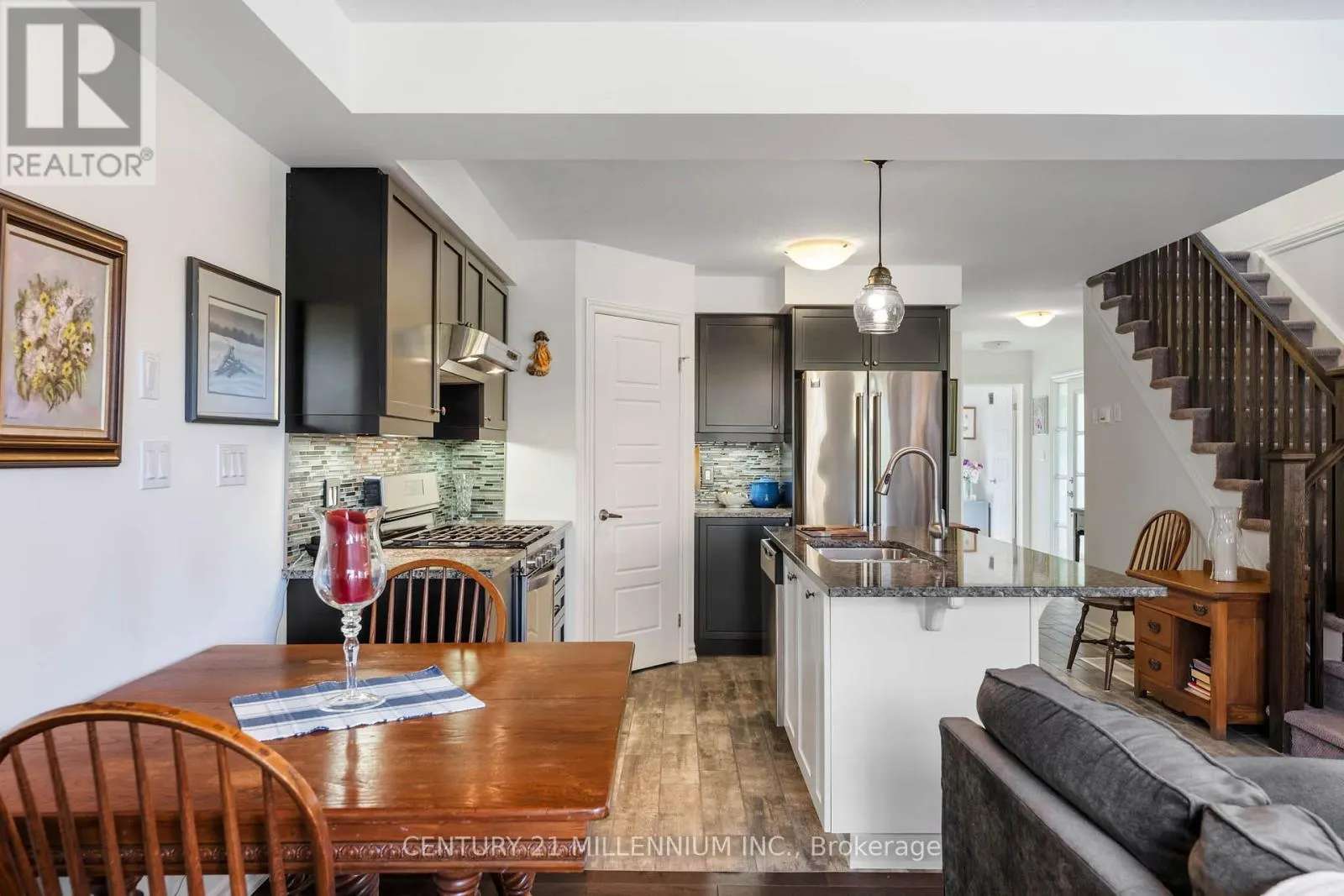 18 - 91 POPPY DRIVE E