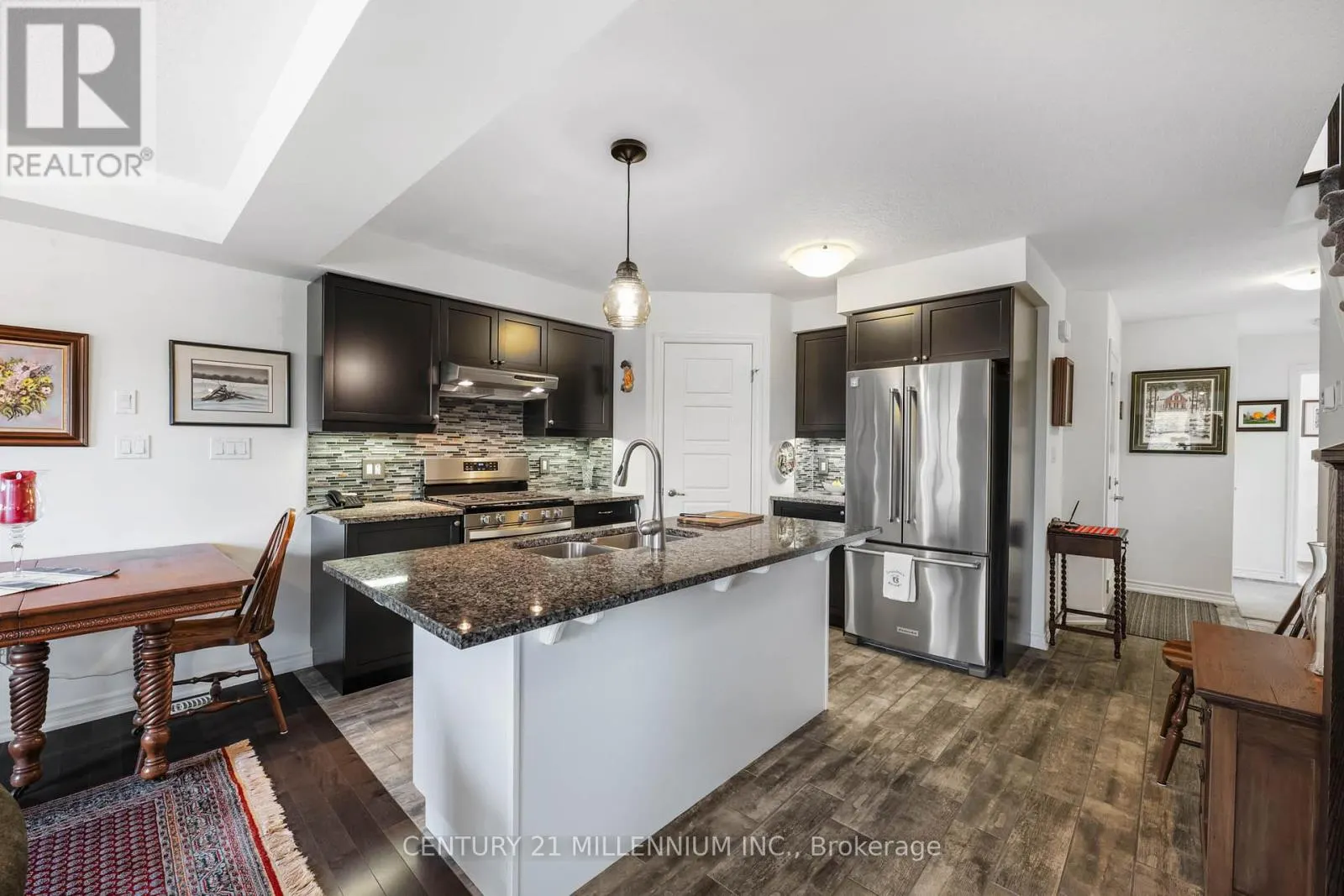 18 - 91 POPPY DRIVE E