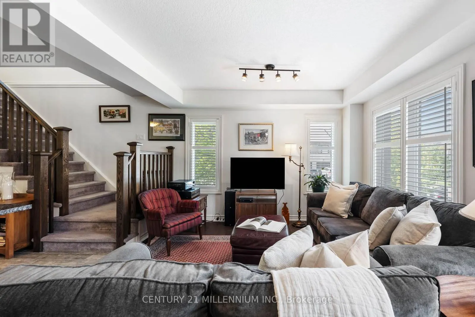 18 - 91 POPPY DRIVE E