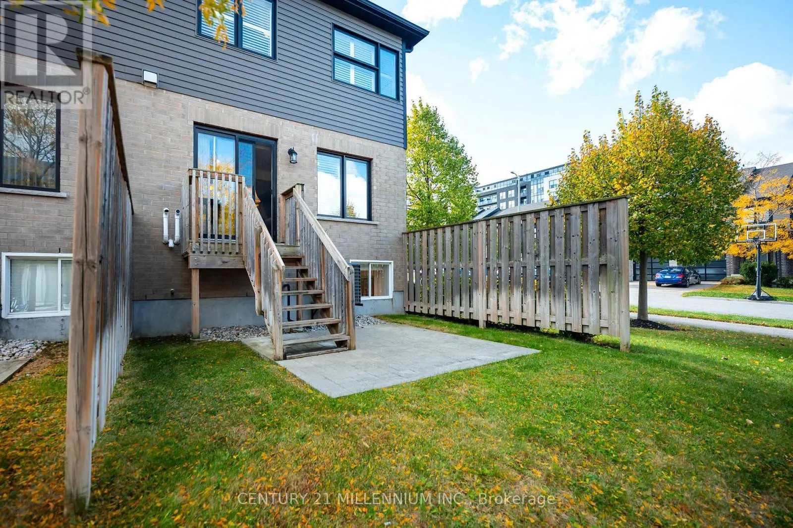 18 - 91 POPPY DRIVE E