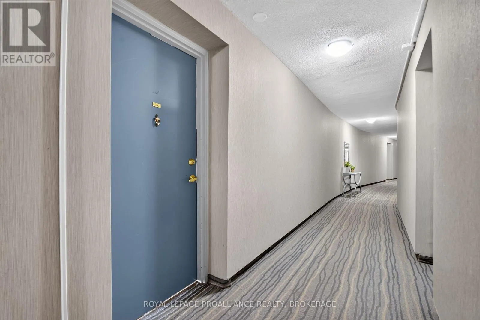 306 - 1 MOWAT AVENUE #306