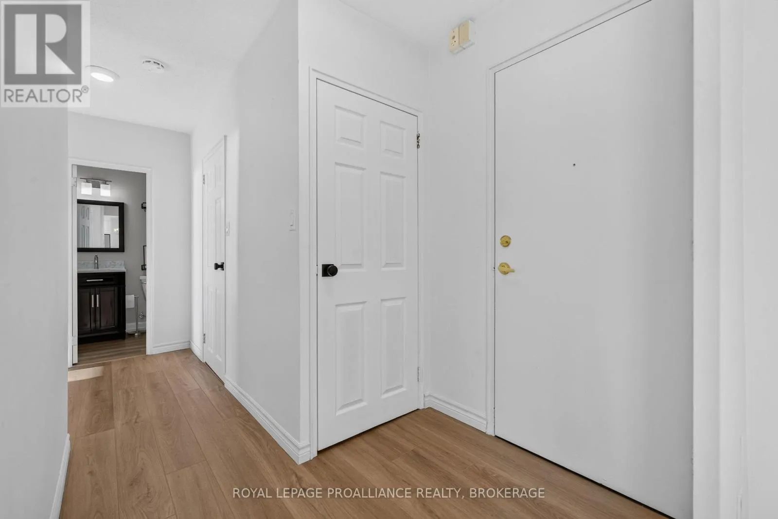 306 - 1 MOWAT AVENUE #306