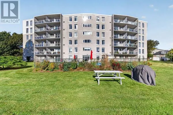 306 - 1 MOWAT AVENUE #306