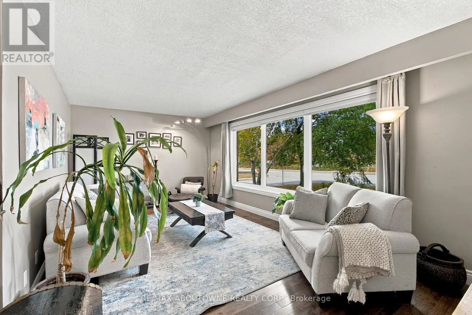 617 SCENIC DRIVE