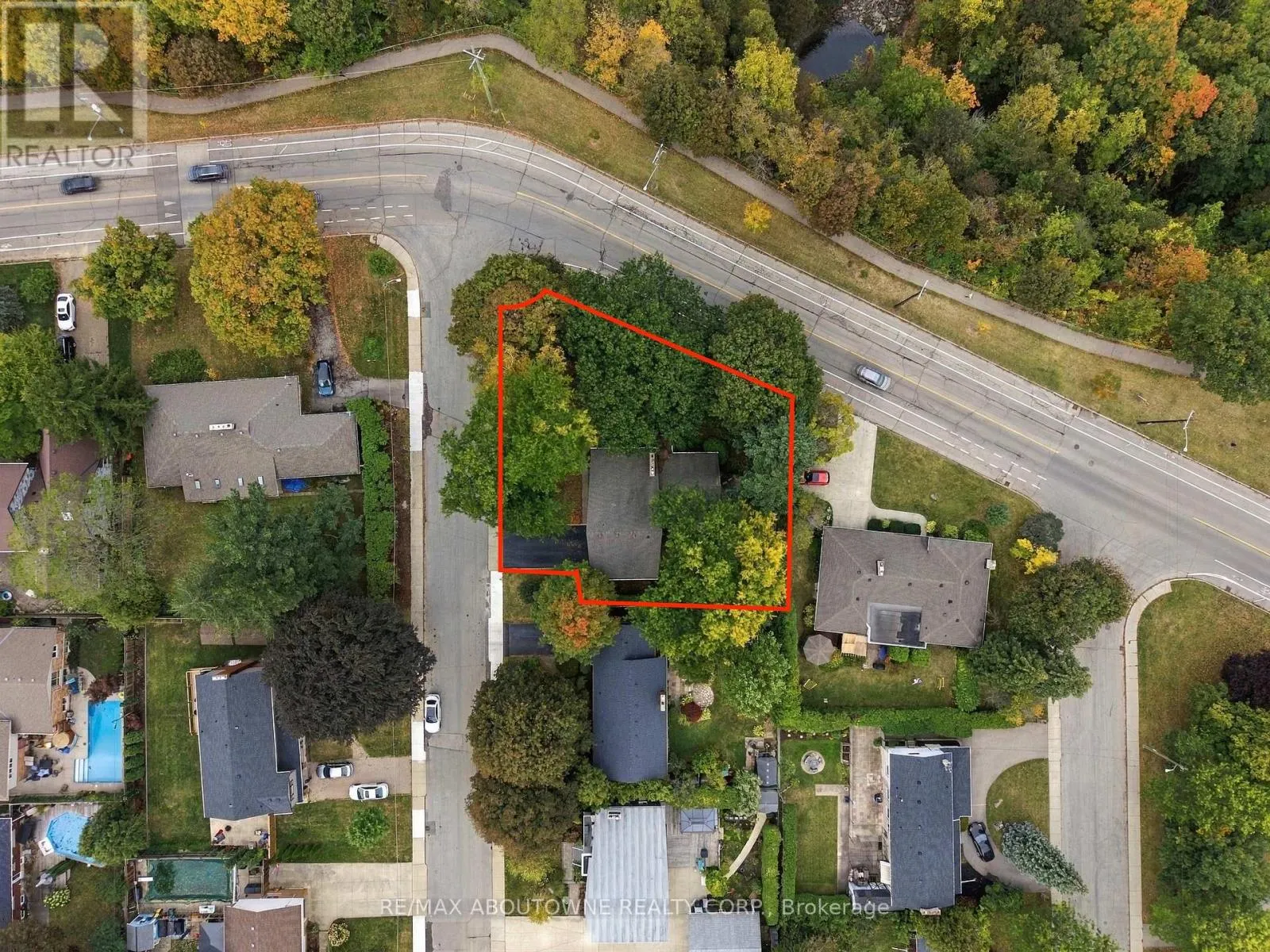 617 SCENIC DRIVE