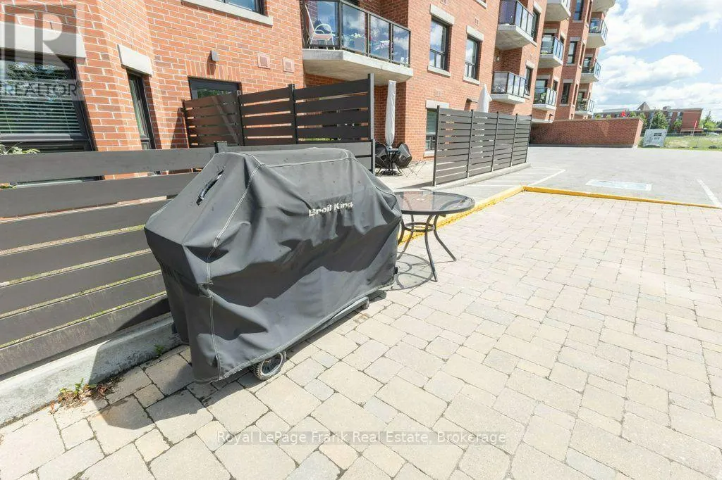 103 - 58 GLENELG STREET W #103