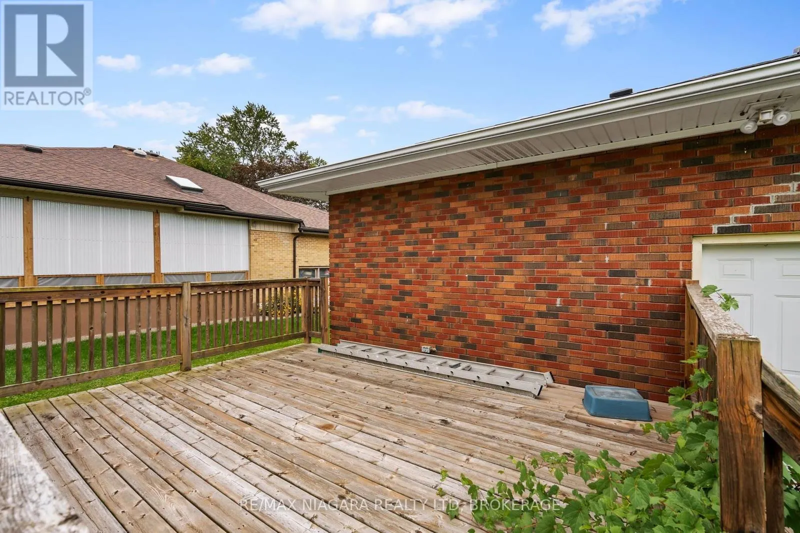 256 KINGSWAY STREET