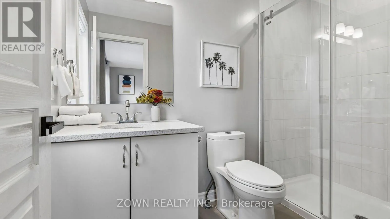 233 SITTELLE PRIVATE