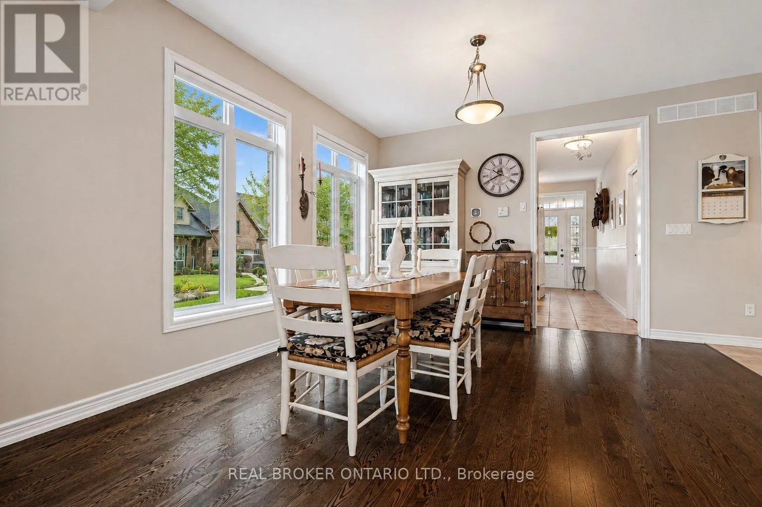 10 CHESTNUT DRIVE