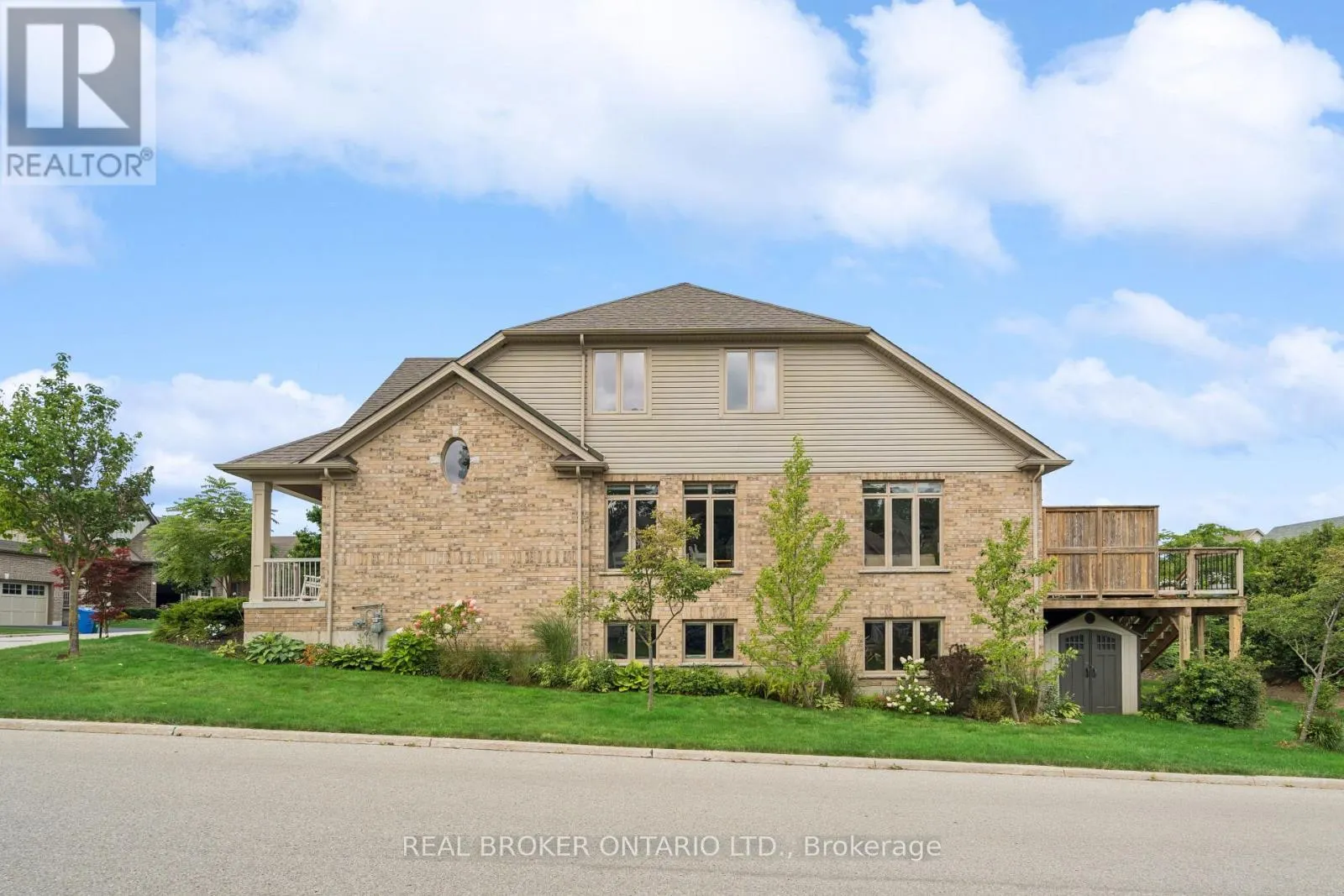 10 CHESTNUT DRIVE