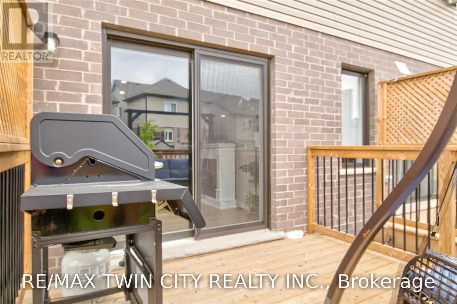 107 - 135 HARDCASTLE DRIVE