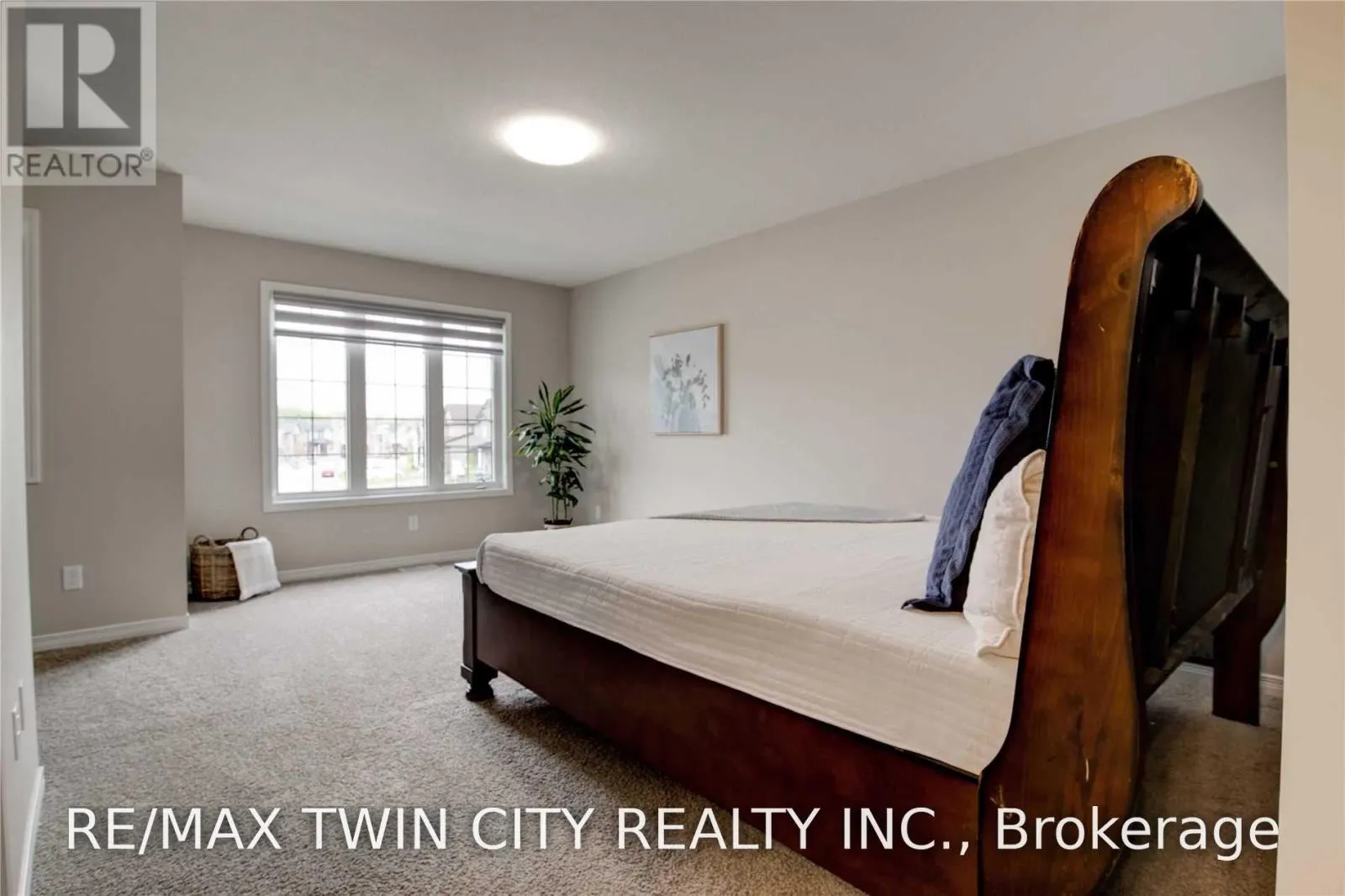 107 - 135 HARDCASTLE DRIVE