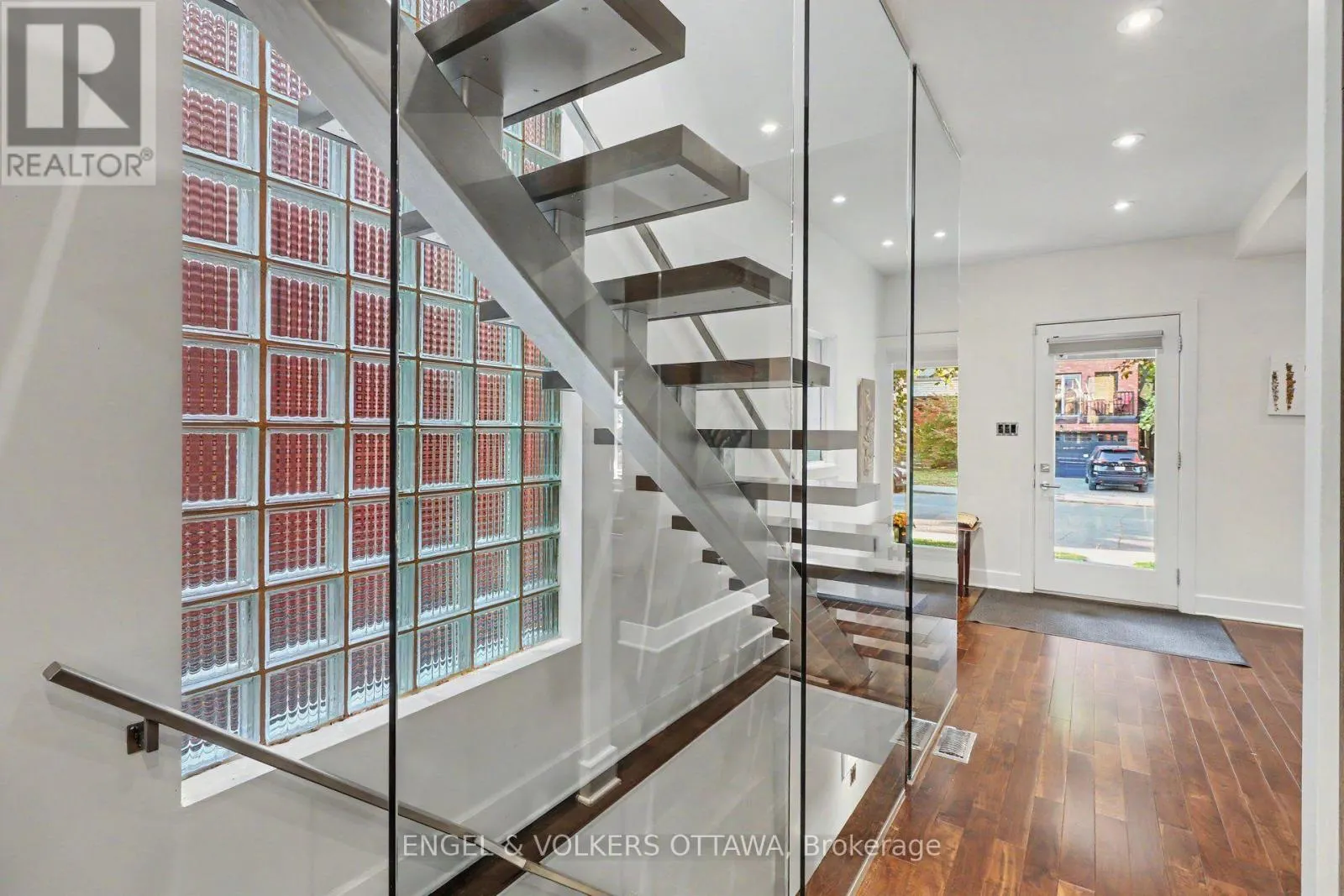 26 MELGUND AVENUE