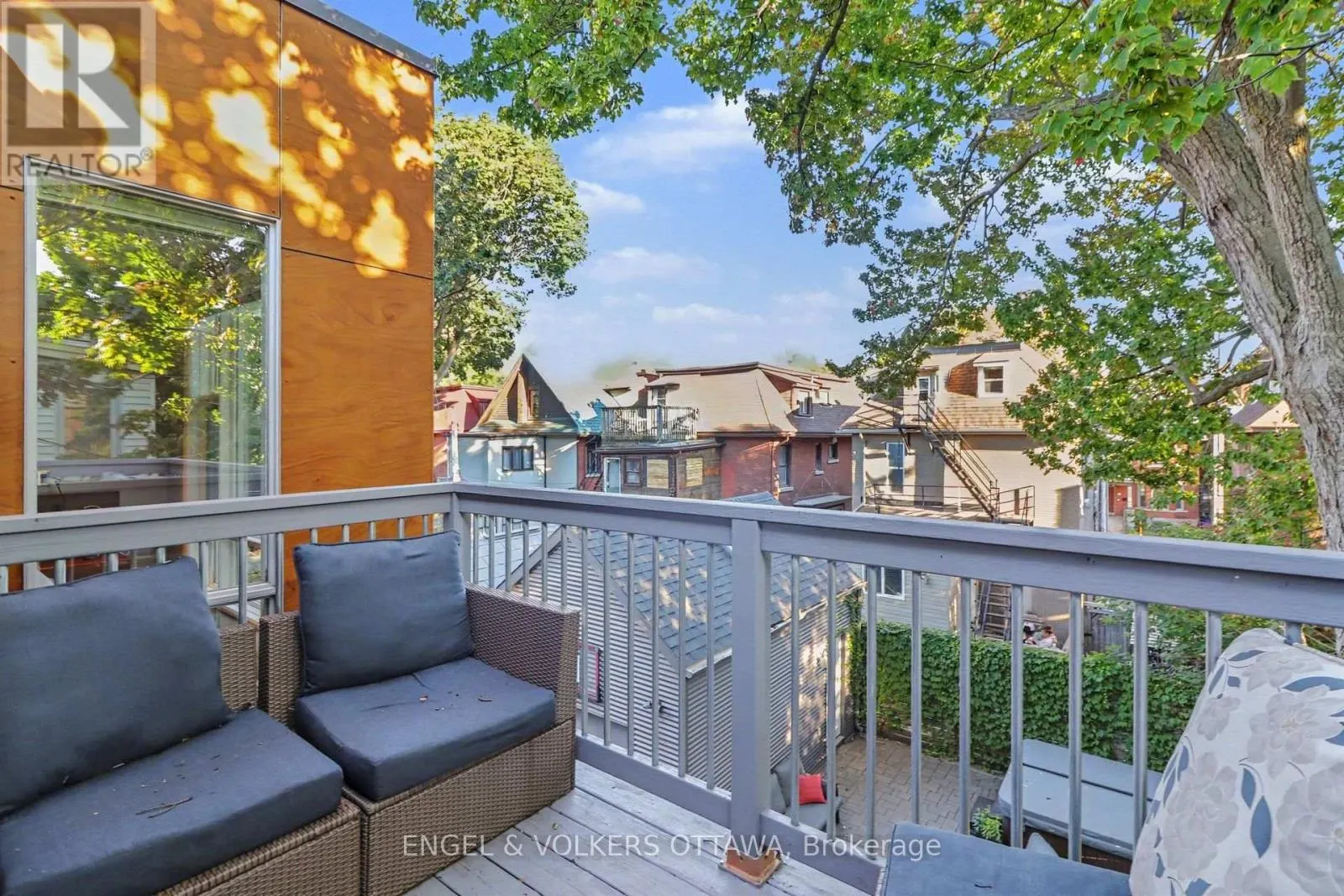 26 MELGUND AVENUE